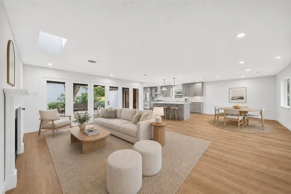 2126 CHIMNEY ROCK RD