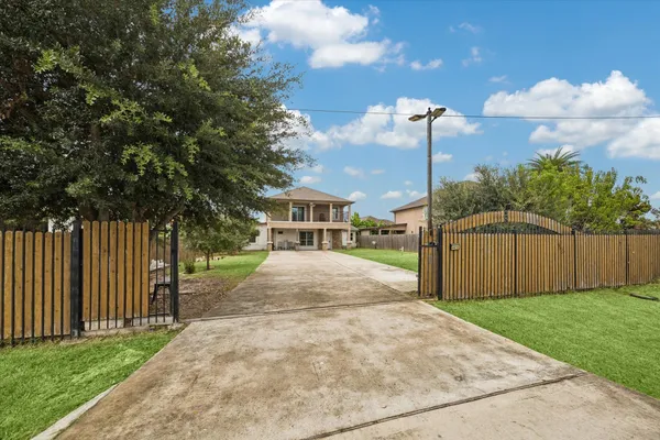 4414 IVY LN