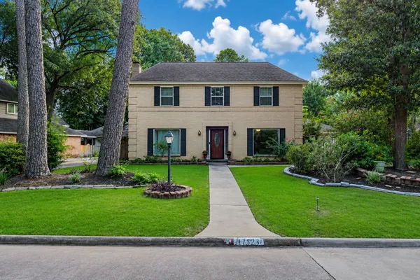 17523 SPICEWOOD SPRINGS LN
