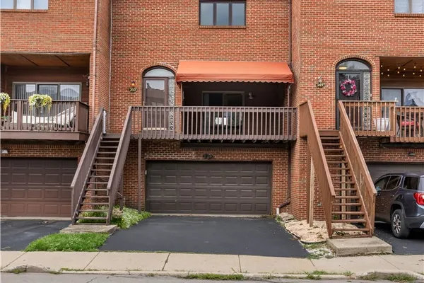353 LAKEFRONT BLVD