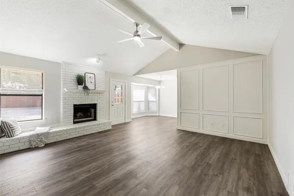 408 ANICE LN