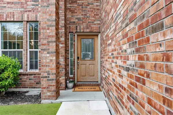 145 PADDINGTON DR