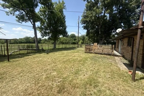 602 NEST LN