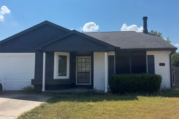 118 LONDON LN