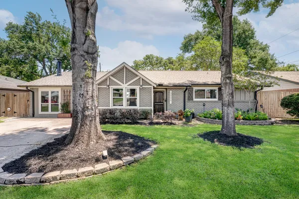 3006 HELBERG RD