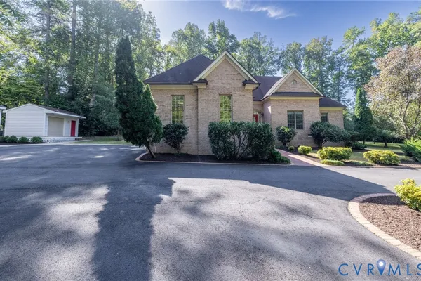 365 HAMLET RD