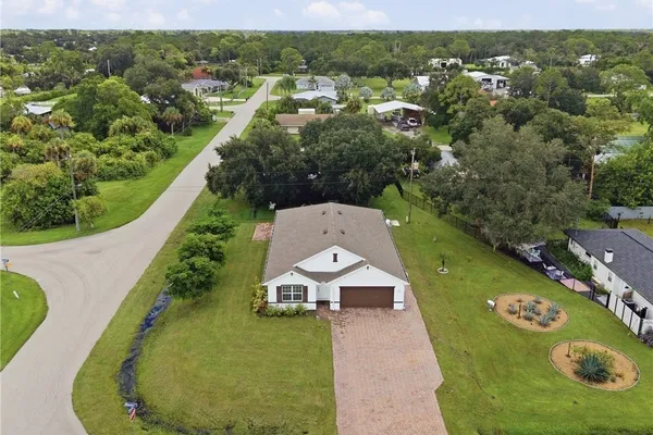 2261 WEBSTER RD