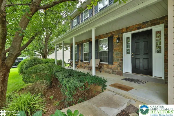 1500 WINDMILL LN