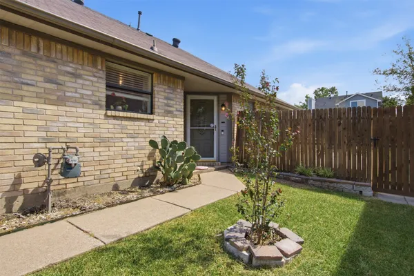 10117 LEATHERWOOD DR