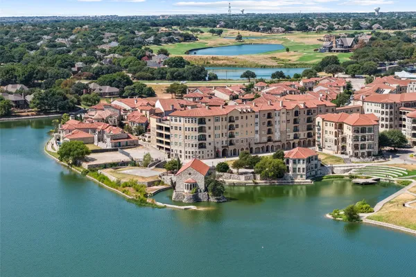6908 ISTINA DR