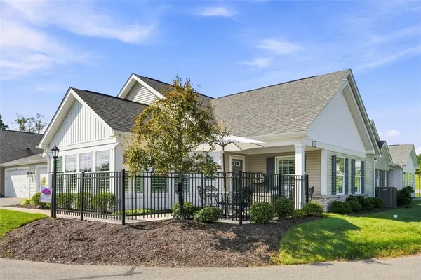 1111 SANDY RIDGE DR