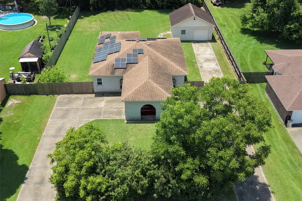 3230 W MEADOW LN