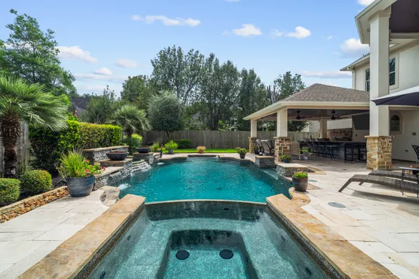 4023 MONTICELLO DR