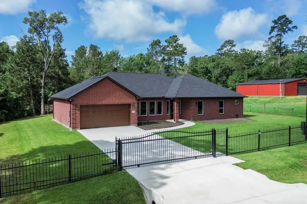 15215 BUTTERFLY LN