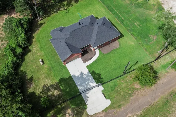 15215 BUTTERFLY LN