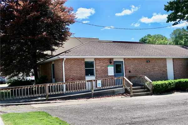 25 LINDEN ST