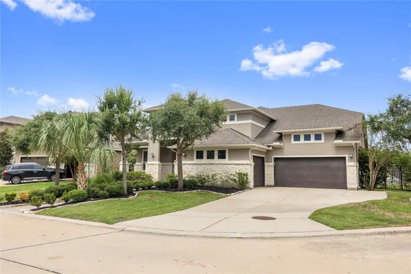7819 LOST PECAN WAY