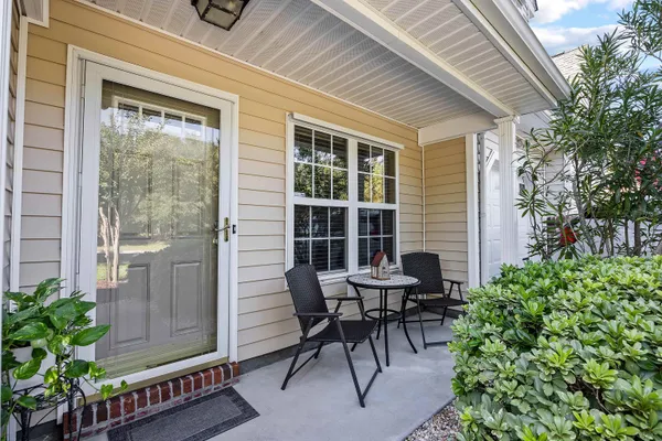 1022 WILLISTON LOOP -