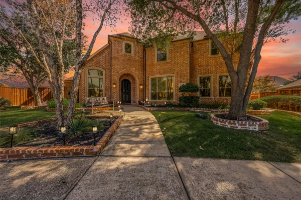 1207 SILENTBROOK CT