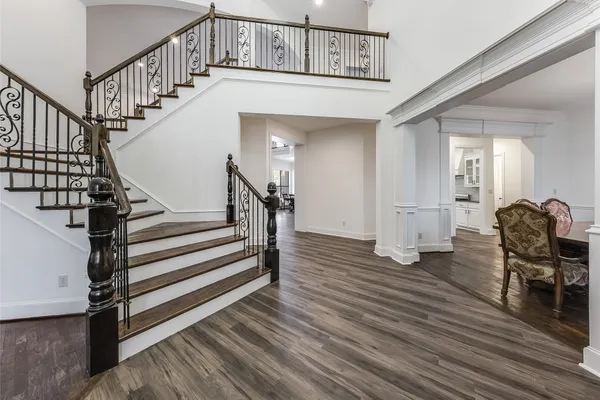 1207 SILENTBROOK CT
