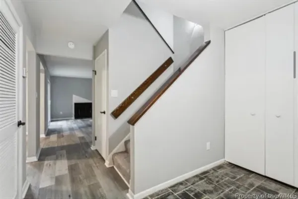 42 SPRING E