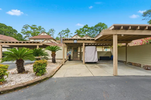 490 OCEAN CREEK DR GH 4