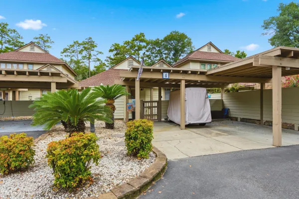 490 OCEAN CREEK DR GH 4