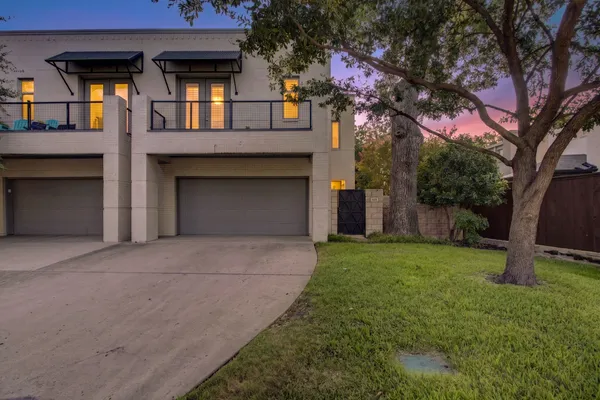 415 TEMPLETON DR