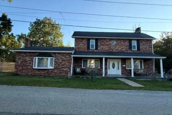 11 FRONT ST