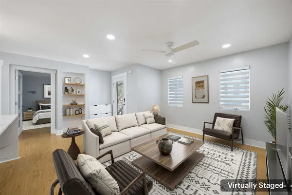 4231 TRAVIS ST 23