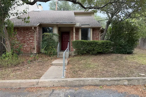 3801 MENCHACA RD 24
