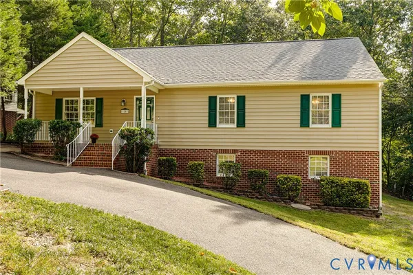 3207 LUDGATE RD