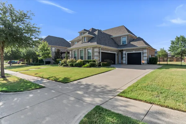 309 SAINT TROPEZ DR