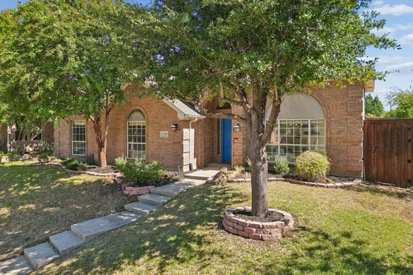 3700 MAYWOOD CT