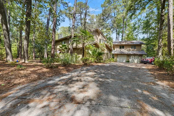2 DEERFIELD RD