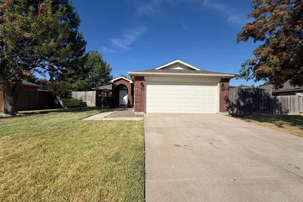 411 TOLLESON DR