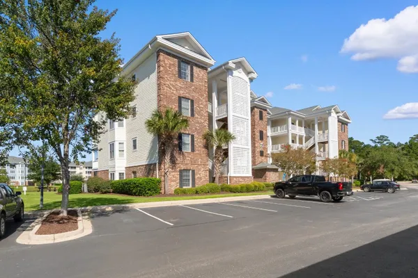 4812 MAGNOLIA LAKE DR 403
