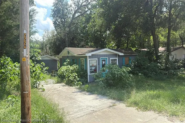 2226 4TH AVE