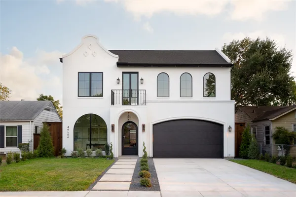 4722 COWAN AVE