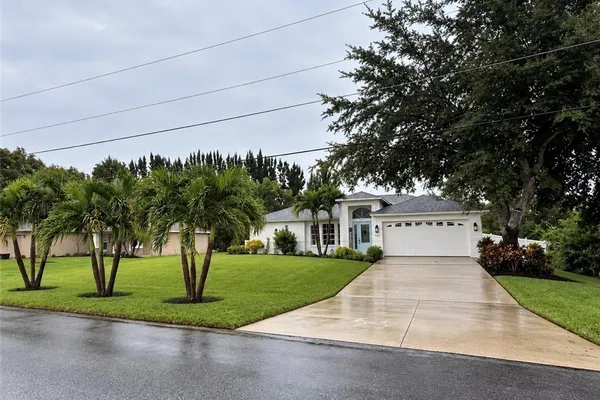 733 ARUNDEL CIR