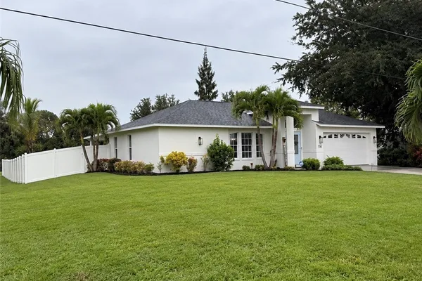 733 ARUNDEL CIR