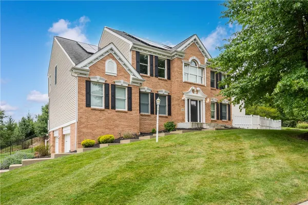 5837 LONGVIEW CIR