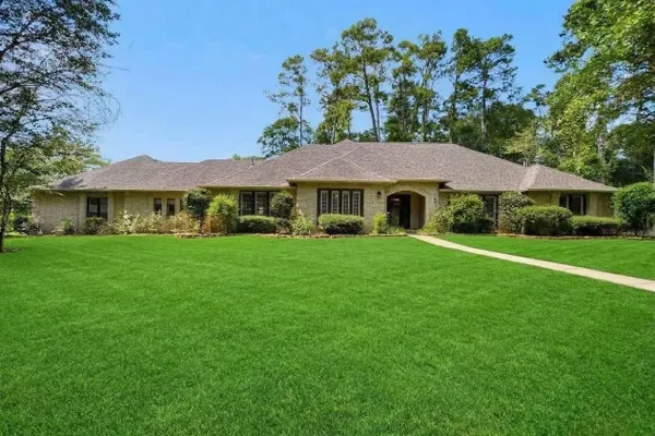 1650 WHITE OAK CREEK DR
