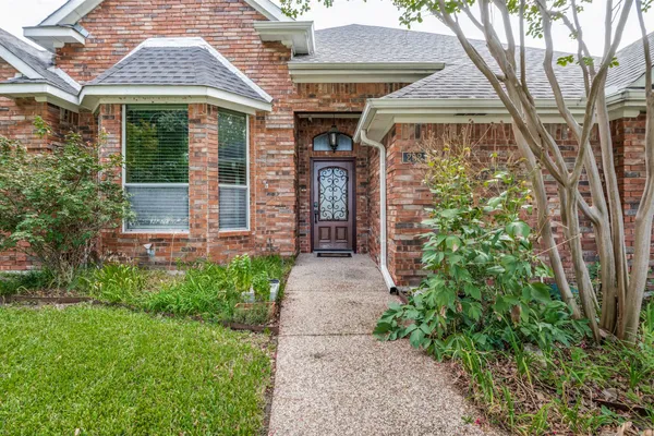 252 PLANTATION DR