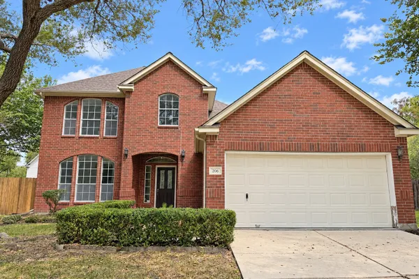 206 HARTWOOD CT