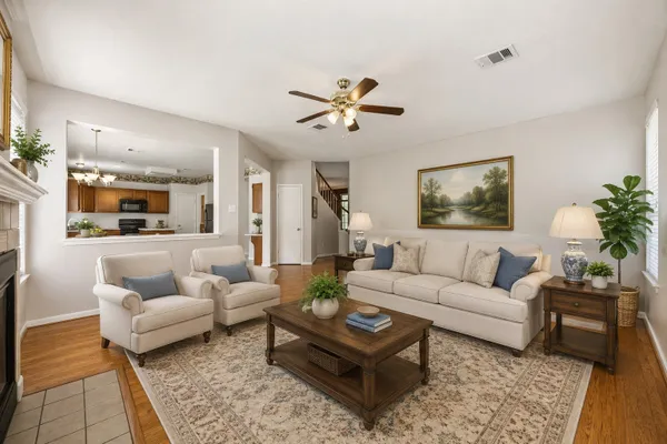 206 SCARLET MAPLE DR