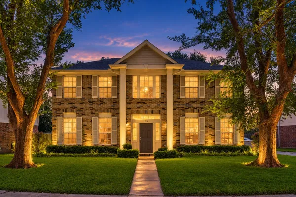 206 SCARLET MAPLE DR