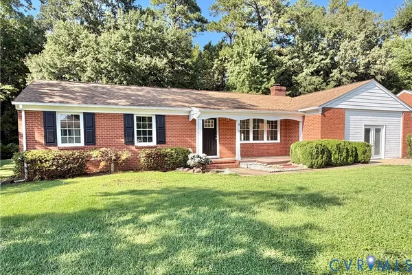 110 HAMPTON DR