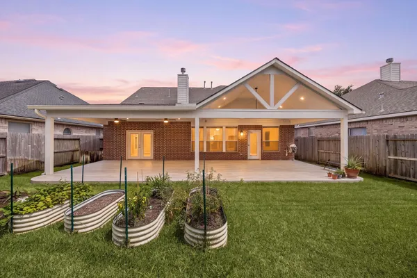 4526 COUNTRYPINES DR