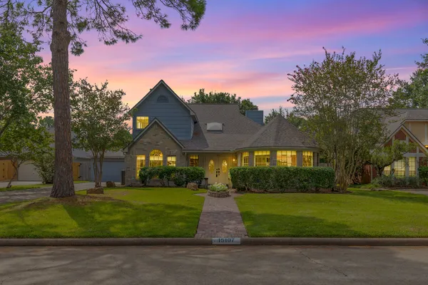 15107 EASTON PARK DR